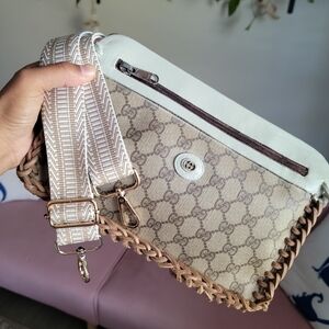 SALE🎉 Authentic Vintage Gucci Clutch Bag
